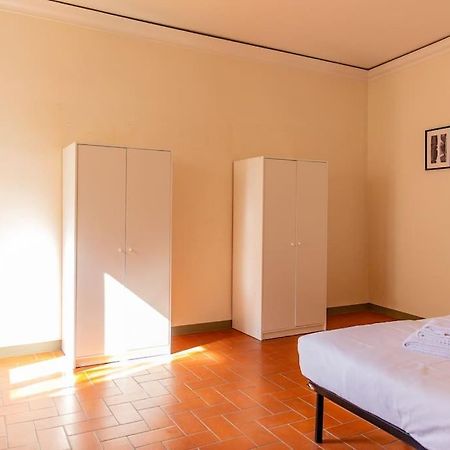 Cozy Apartment With A Strategic Position Флоренция Экстерьер фото