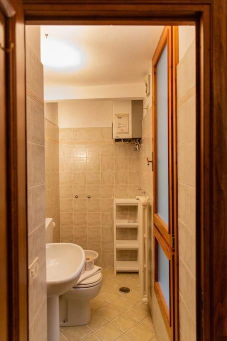 Cozy Apartment With A Strategic Position Флоренция Экстерьер фото